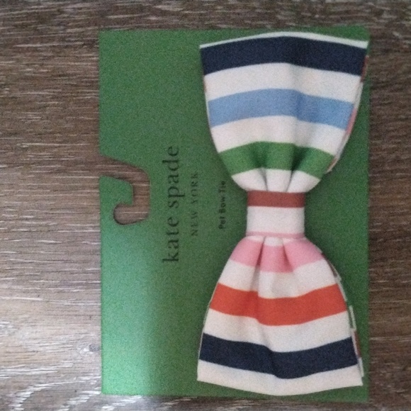 NWT: KATE SPADE; 3 PC. AVENTURE STRIPE ♡ CHEW TOY, ●▪︎● TIE & COLORBLOCK BANDANA - Picture 6 of 9
